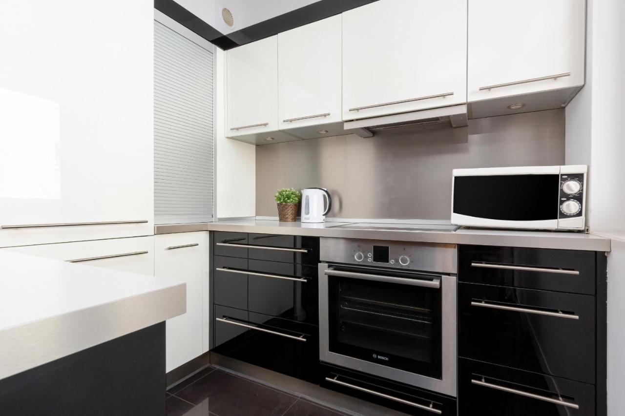 Residence On Wspolna Str. Apartment Warsaw By Renters Esterno foto