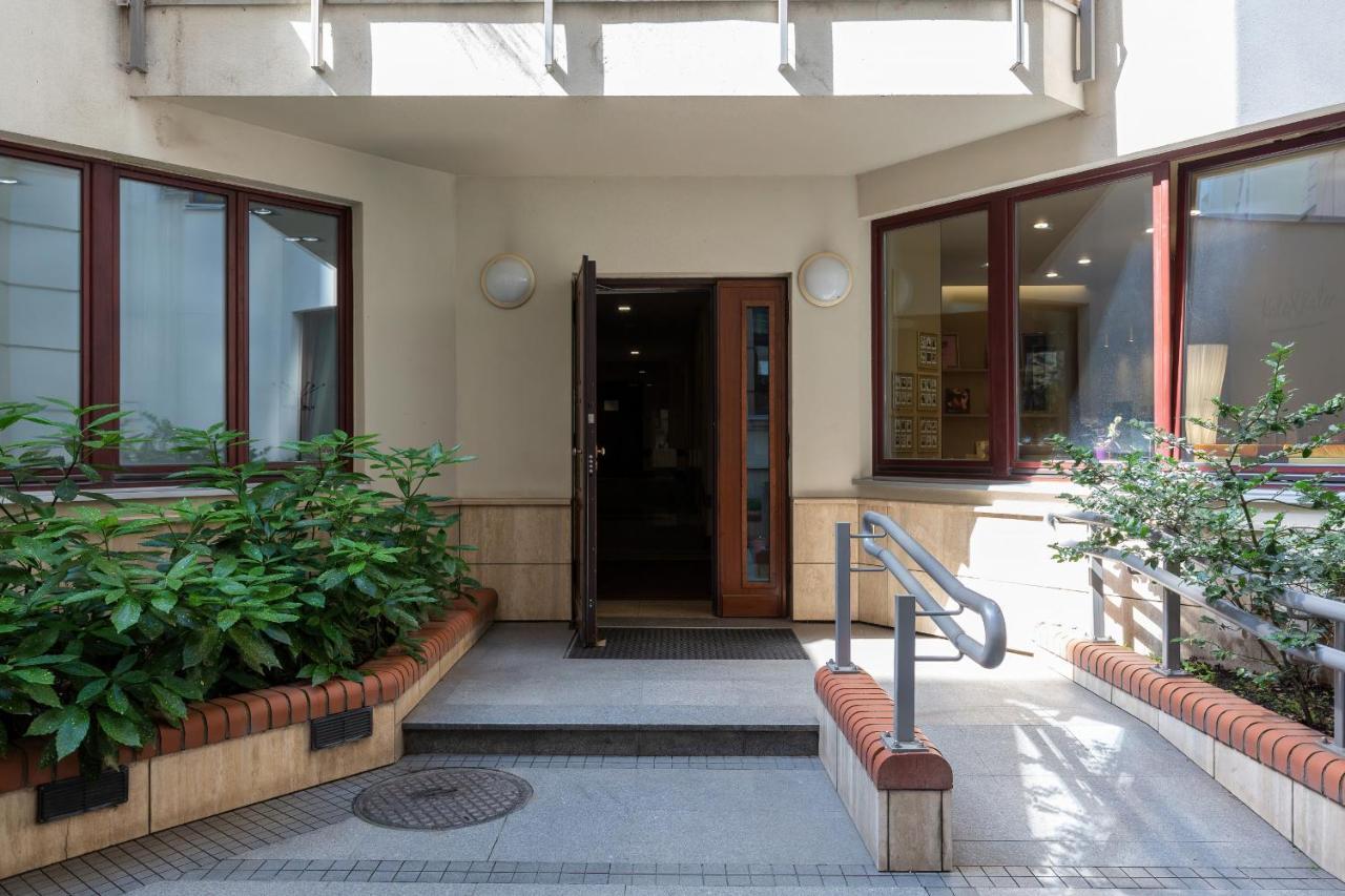 Residence On Wspolna Str. Apartment Warsaw By Renters Esterno foto